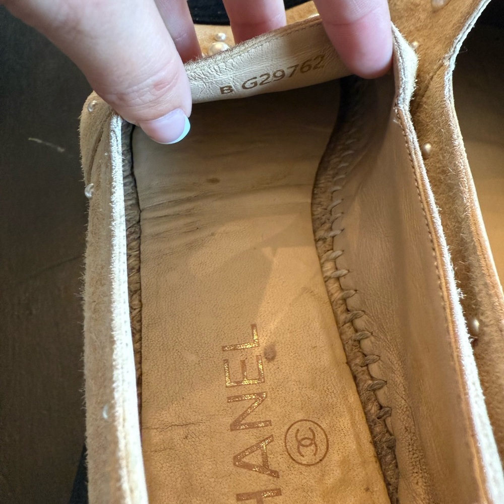 Chanel Beige and Black Espadrilles w/ Pearl Accents - Picture 5 of 9